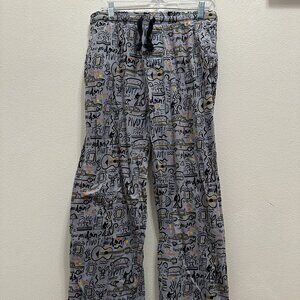 BoxLunch Friends TV Show Pajama Pants Size L